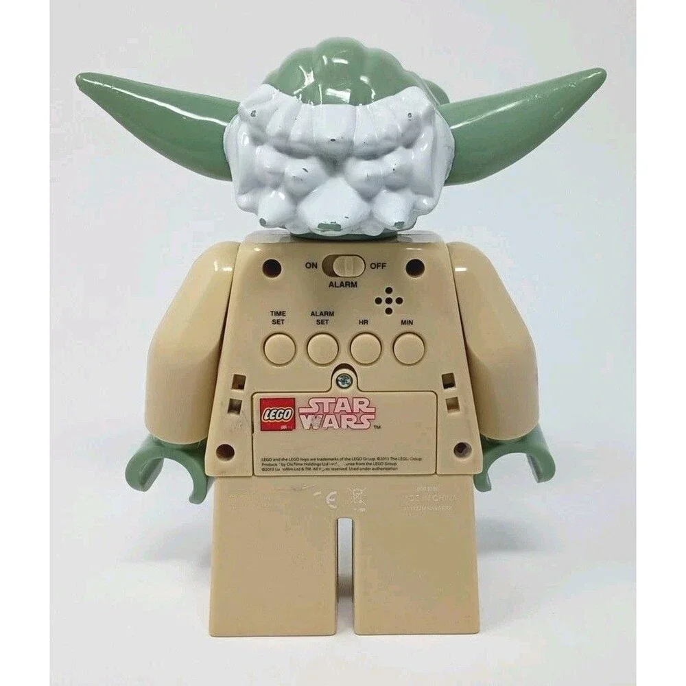 2010 LEGO Star Wars Yoda Mini Figure Digital Lighted Alarm Clock Jedi Master